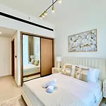 Stylish 1Br Apartment Serene Stay In Jvc